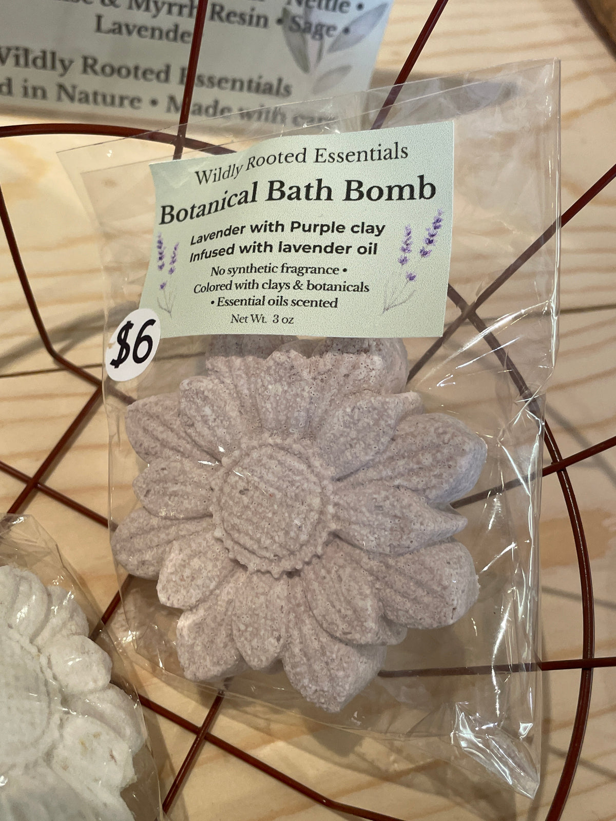 Wildly rooted bath bomb
